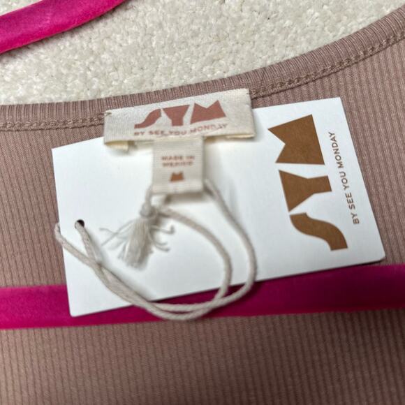 SYM: Ribbed Square Neck Bodycon Dress - Picture 7 of 7